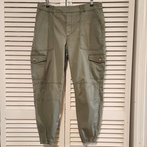 While House Black Market The Jogger 12